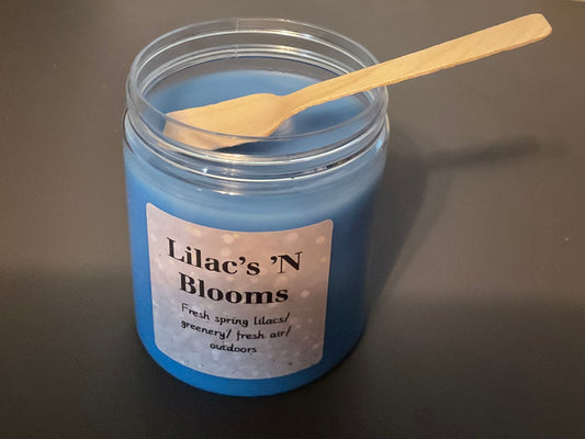 Lilac ‘N Blooms scoopable waxmelt